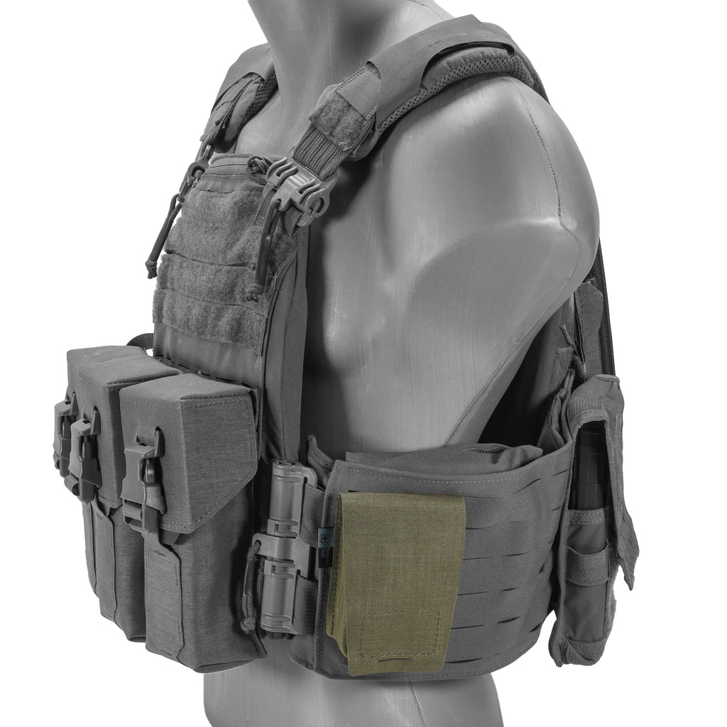 Templars Gear Handcuff Pouch on Plate Carrier Desaturated